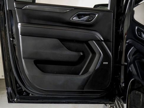 Used 2021 GMC Yukon XL AT4 w/ Rear Media and Nav Package image 40