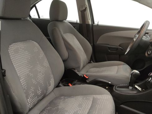 Used 2018 Chevrolet Sonic LS FWD image 21