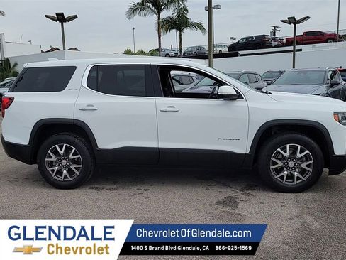 Certified 2023 GMC Acadia SLE image 9