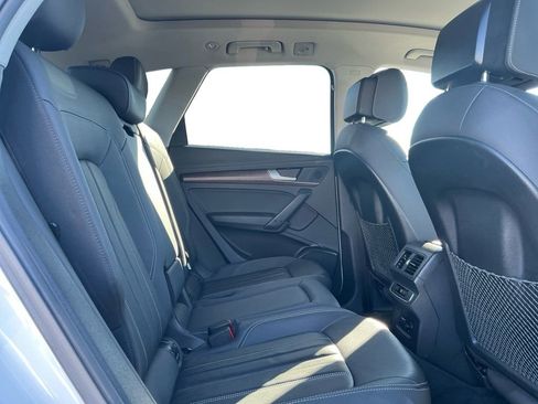 Used 2022 Audi Q5 2.0T Premium w/ Convenience Package image 18