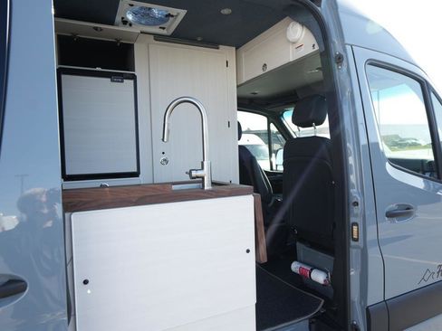 Used 2022 Mercedes-Benz Sprinter 144 Cargo image 8