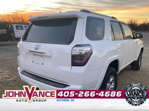 Used 2020 Toyota 4Runner SR5 Premium image 7