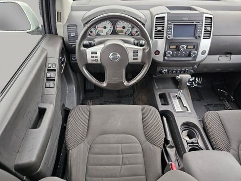 Used 2015 Nissan Frontier PRO-4X image 3