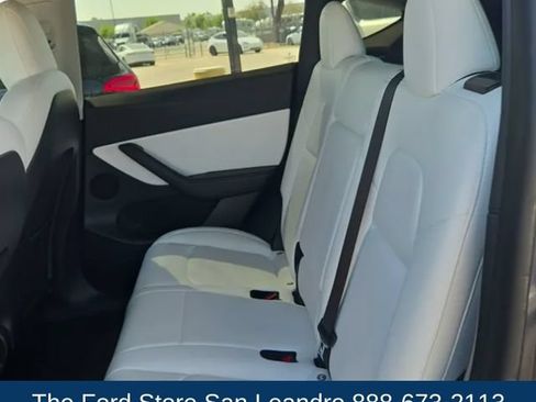 Used 2022 Tesla Model Y Performance AWD/4WD image 13