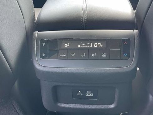 Used 2022 Nissan Pathfinder SL w/ Cargo Package FWD image 12