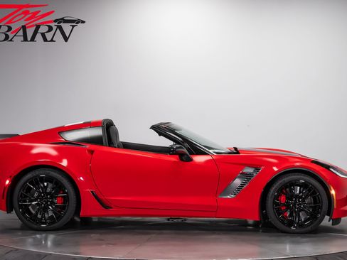 Used 2017 Chevrolet Corvette Z06 RWD image 6