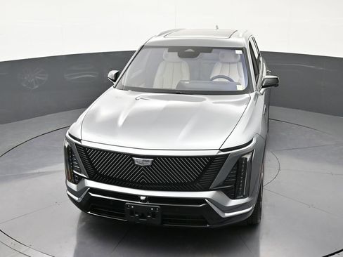 Used 2026 Cadillac Vistiq Luxury AWD/4WD image 24