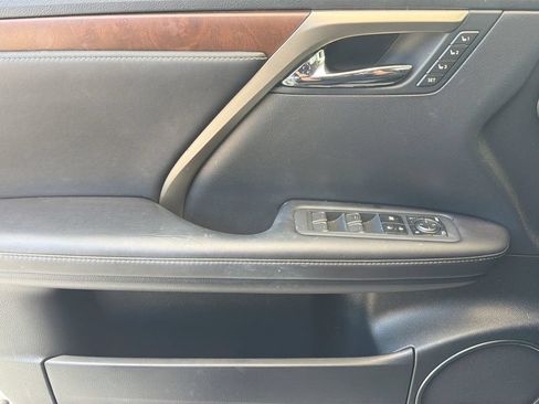 Used 2020 Lexus RX 350L FWD w/ Premium Package image 29