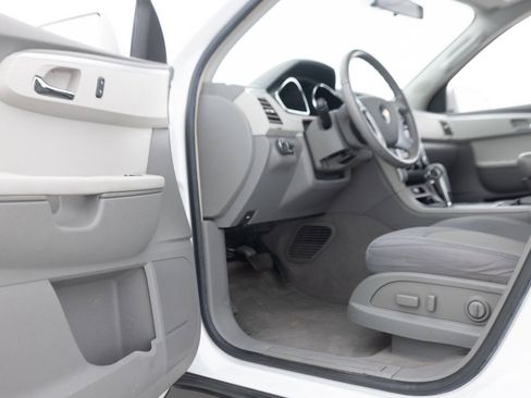 Used 2009 Chevrolet Traverse LT AWD/4WD image 24