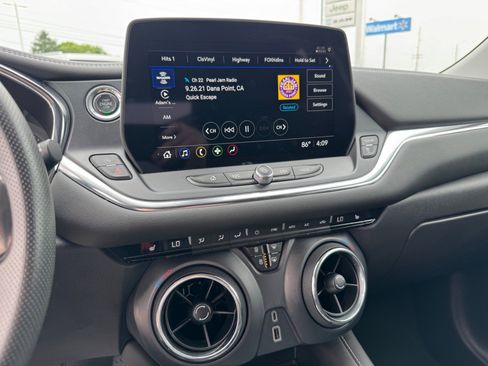 Used 2024 Chevrolet Blazer LT image 14