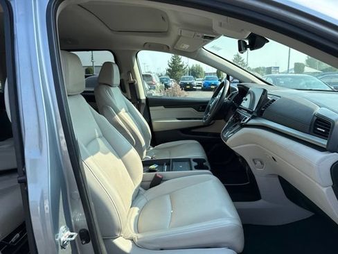 Used 2025 Honda Odyssey EX-L image 9