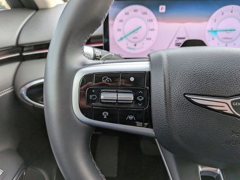 Used 2026 Genesis GV70 2.5T Select AWD/4WD image 16