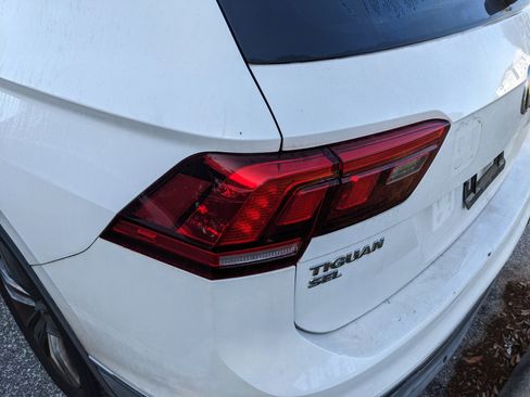 Used 2019 Volkswagen Tiguan SEL Premium image 21