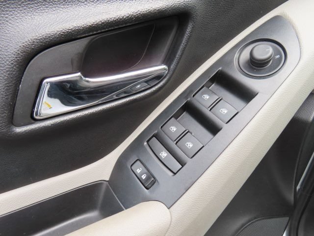 Used 2015 Chevrolet Trax LT w/ LT Plus Package FWD image 17