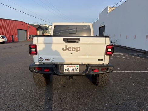 Used 2020 Jeep Gladiator Rubicon AWD/4WD image 10