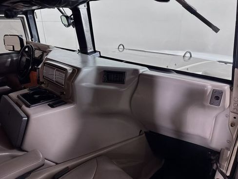 Used 2003 HUMMER H1 4-Door Open Top AWD/4WD image 30