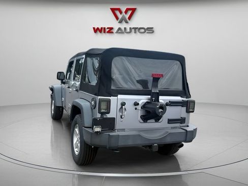 Used 2018 Jeep Wrangler Unlimited Sport S AWD/4WD image 3