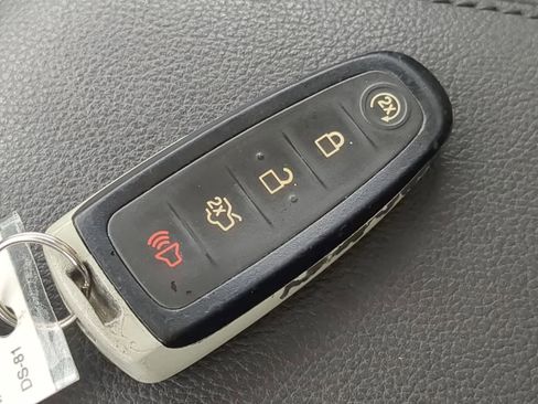 Used 2018 Ford C-MAX Titanium w/ Equipment Group 301A image 34