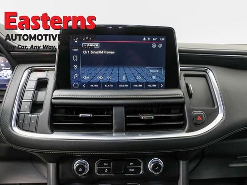 Used 2024 GMC Yukon XL SLT AWD/4WD image 12