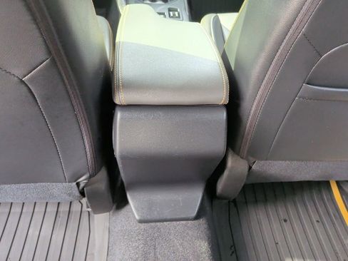 Used 2023 Subaru Crosstrek 2.5i Sport AWD/4WD image 36
