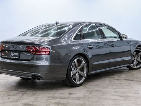 Used 2014 Audi S8 w/ Driver Assistance Package image 5