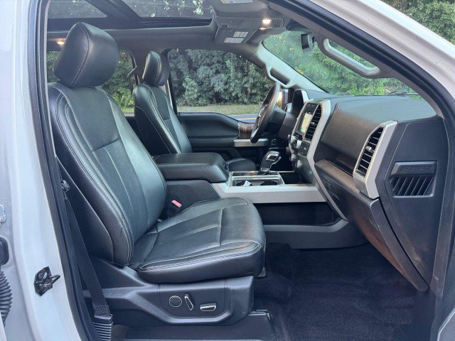 Used 2018 Ford F150 Lariat w/ Equipment Group 502A Luxury AWD/4WD image 14