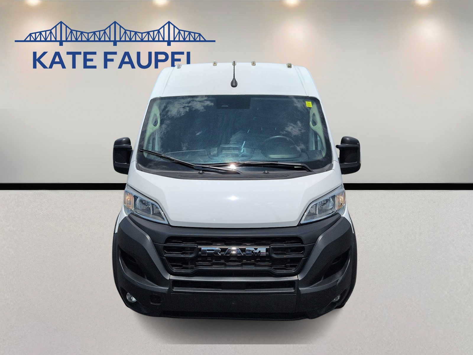 Used 2024 RAM ProMaster 2500 w/ Convenience Group FWD image 2