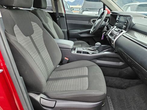 Used 2022 Kia Sorento LX AWD/4WD image 30