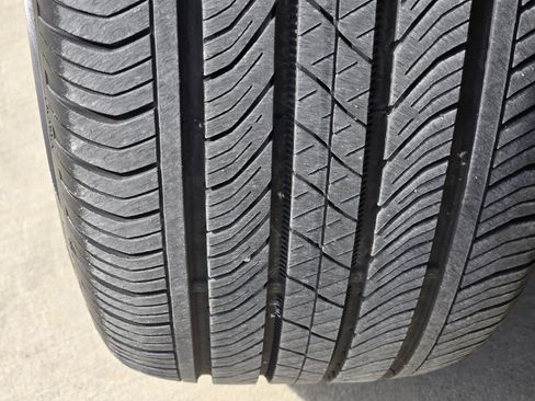 Used 2025 Acura ADX A-Spec image 9