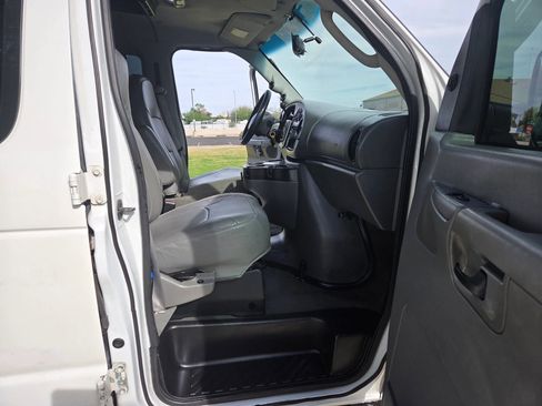 Used 2008 Ford E-350 and Econoline 350 XL image 9