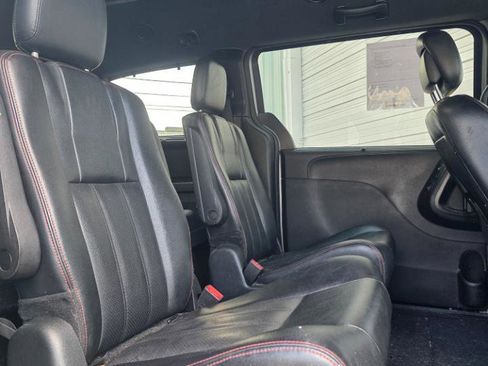 Used 2017 Dodge Grand Caravan GT FWD image 15