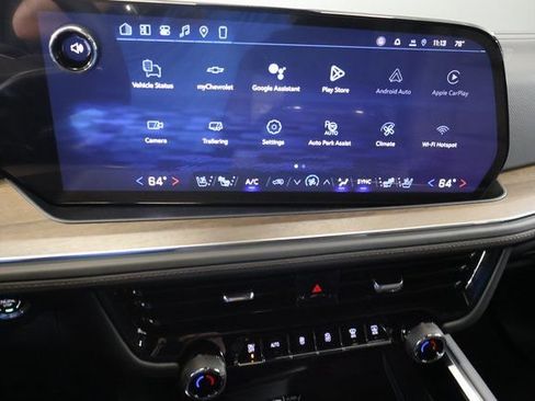 New 2026 Chevrolet Suburban High Country AWD/4WD image 19