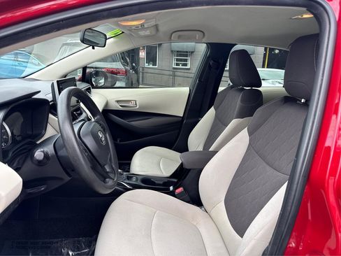 Used 2020 Toyota Corolla LE FWD image 9