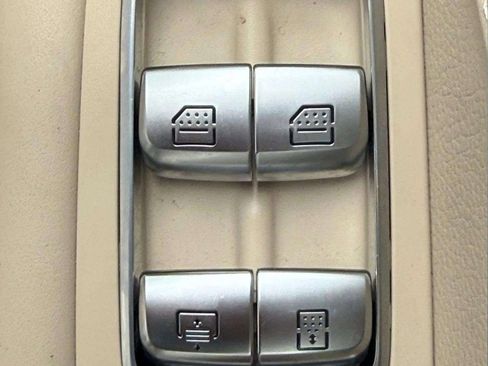 Used 2019 Mercedes-Benz S 560 4MATIC Sedan image 24