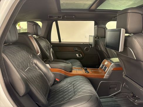 Used 2020 Land Rover Range Rover SV Autobiography Dynamic image 28