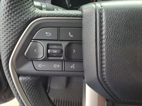 Used 2024 Toyota Tacoma TRD Sport image 19