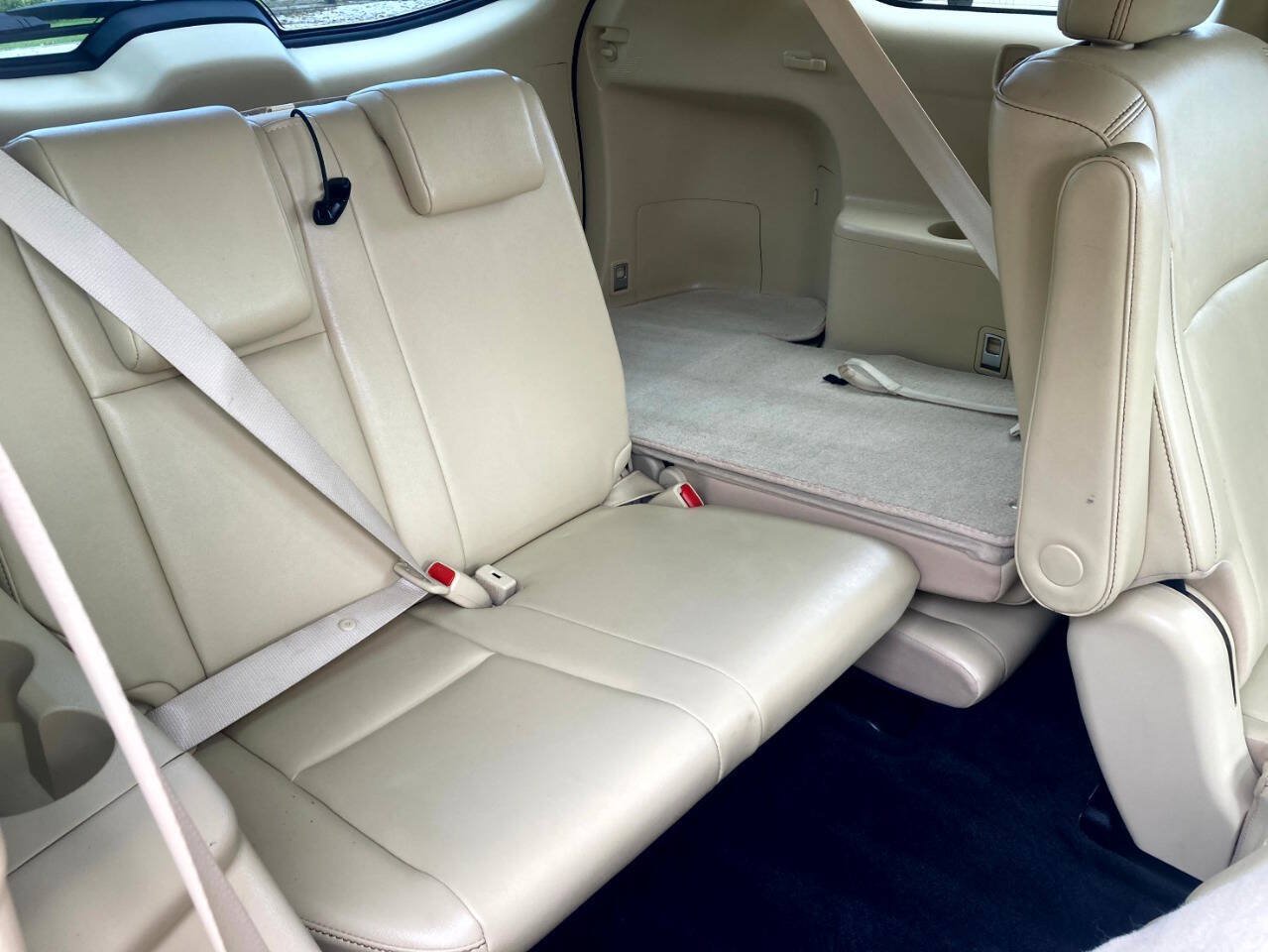Used 2019 Toyota Highlander XLE FWD image 20