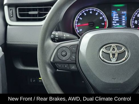 Used 2021 Toyota RAV4 XLE AWD/4WD image 26