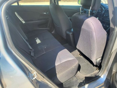 Used 2013 Chrysler 200 LX FWD image 7