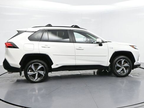 Used 2024 Toyota RAV4 SE w/ Weather & Moonroof Package AWD/4WD image 8