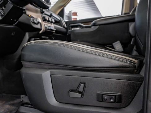 Used 2022 RAM 2500 Laramie w/ Protection Group image 30