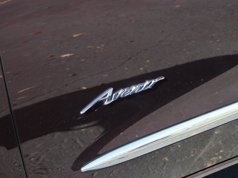 Used 2024 Buick Enclave Avenir w/ Avenir Technology Package image 11