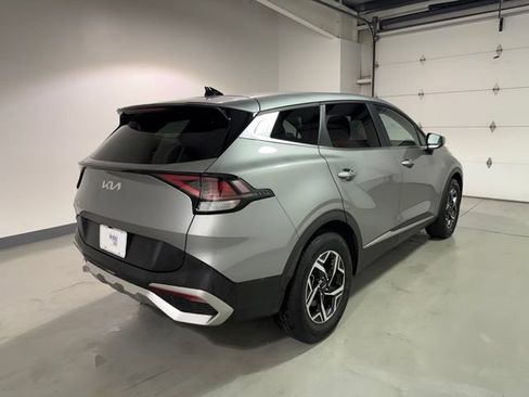Used 2023 Kia Sportage LX FWD image 7