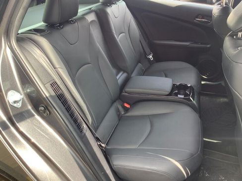 Used 2017 Toyota Prius Prime Advanced FWD image 15