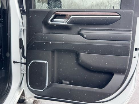 Used 2024 Chevrolet Silverado 3500 LT w/ Z71 Sport Edition image 13