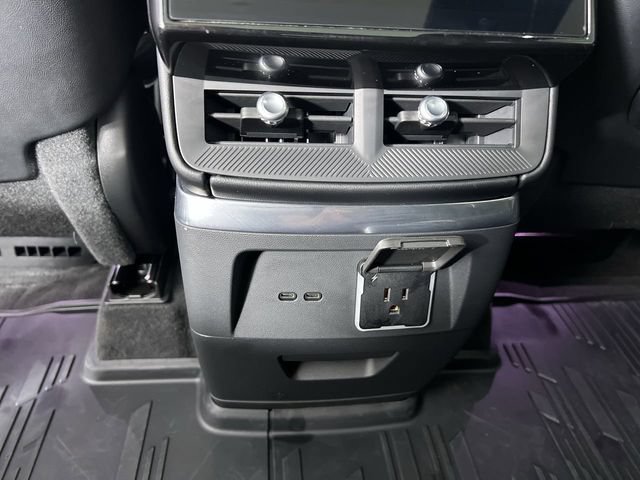 Used 2026 Cadillac Vistiq Platinum w/ LPO, Floor Liner Package AWD/4WD image 21