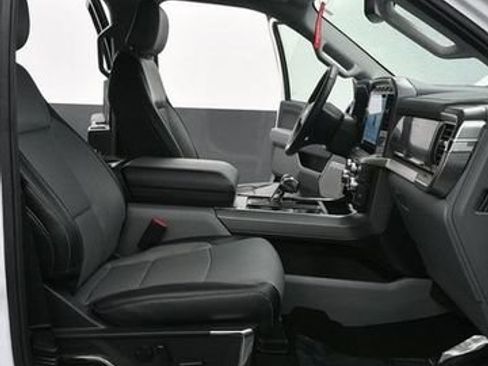 Used 2023 Ford F150 Lariat AWD/4WD image 10