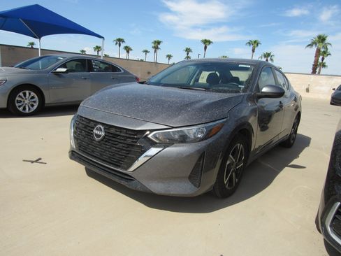 Used 2024 Nissan Sentra SV FWD image 1