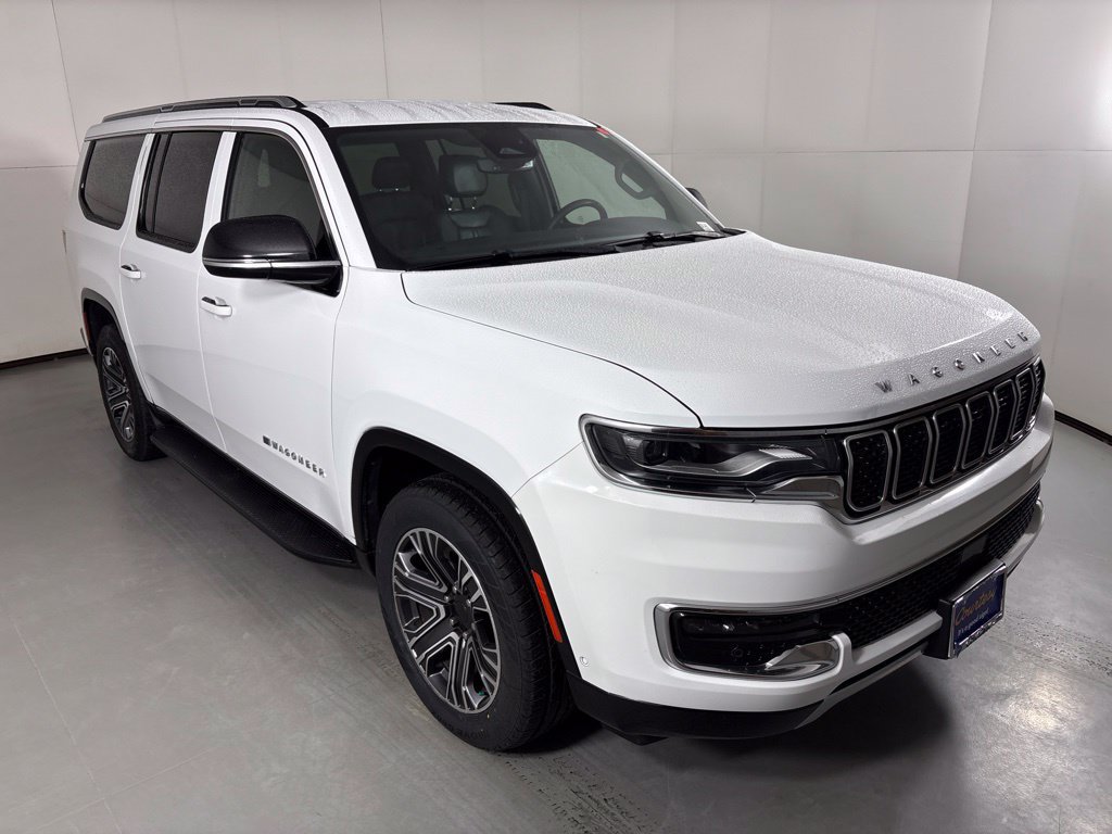 Used 2024 Jeep Wagoneer L Series II RWD image 2