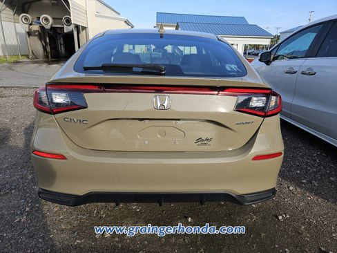 Used 2025 Honda Civic Sport image 8